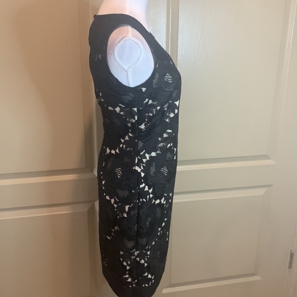 WHBM Women's Sleeveless Lace Inlay Dress 2 - Picture 6 of 11